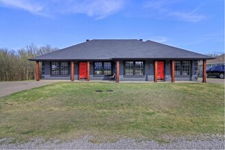 Building Photo - 3606 Kayewood St