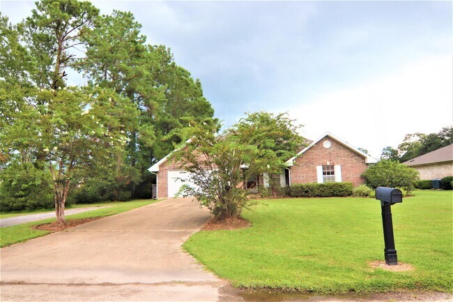 Building Photo - 160 Hunters Ct
