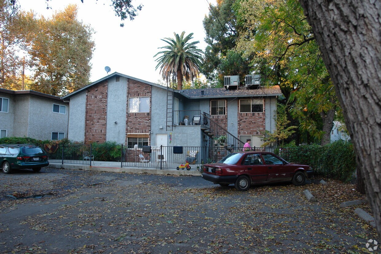 Foto del edificio - 320 Ash Pky