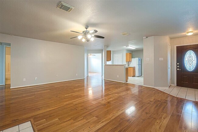 Foto del edificio - 1202 Sabine Brook Way