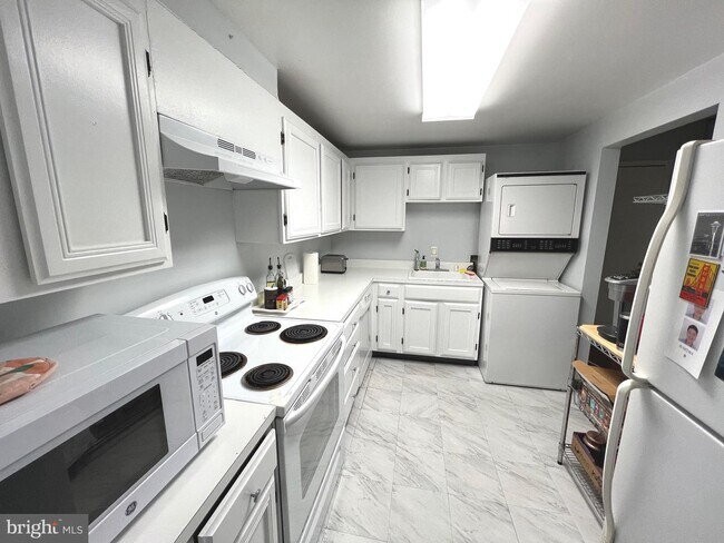 Foto del edificio - 4601 N Park Ave