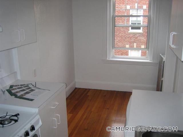 Building Photo - 20 Chauncy St