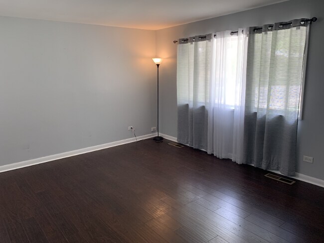 Foto del edificio - 17335 Community St