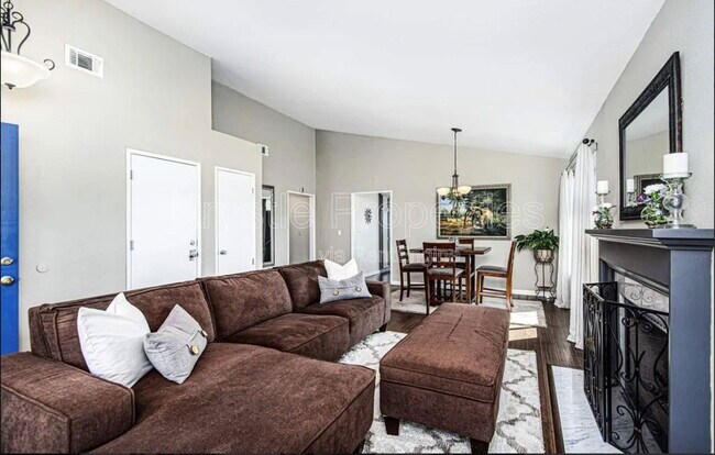 Foto del edificio - 217 Foulkstone Way