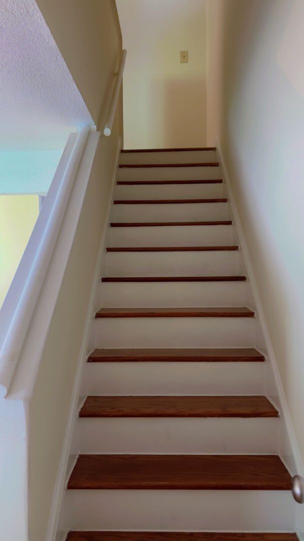 Foto del edificio - 208 N Peartree Ln
