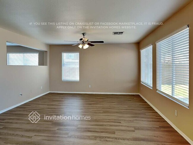 Foto del edificio - 14572 N 154th Ave