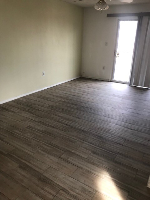 Foto del edificio - 3620 Oasis Dr