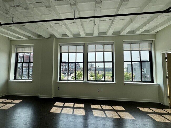 Interior Photo - Elton Park Corktown Apartments