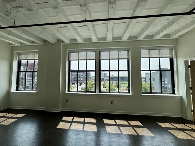 Interior Photo - Elton Park Corktown Apartments
