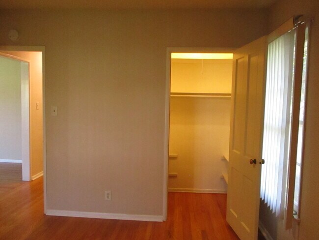 Foto del edificio - 12436 Cumpston St