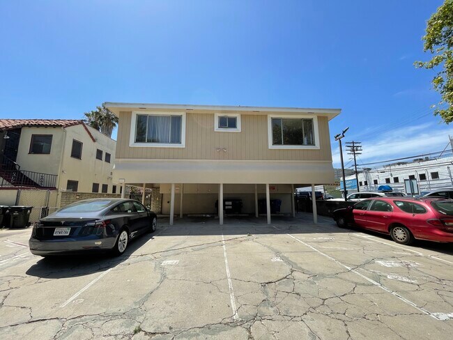 Building Photo - 1421 S Shenandoah St