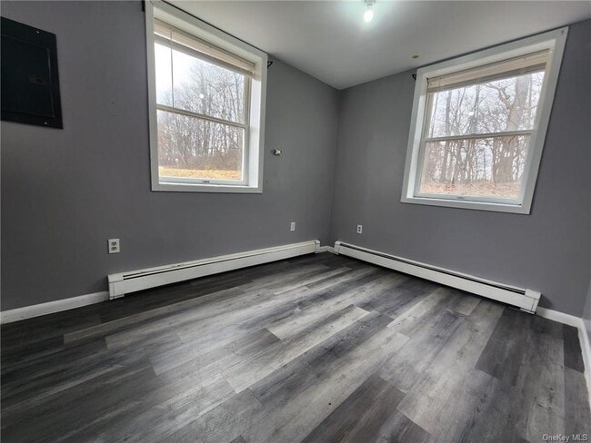 Building Photo - 6 Belle Ct