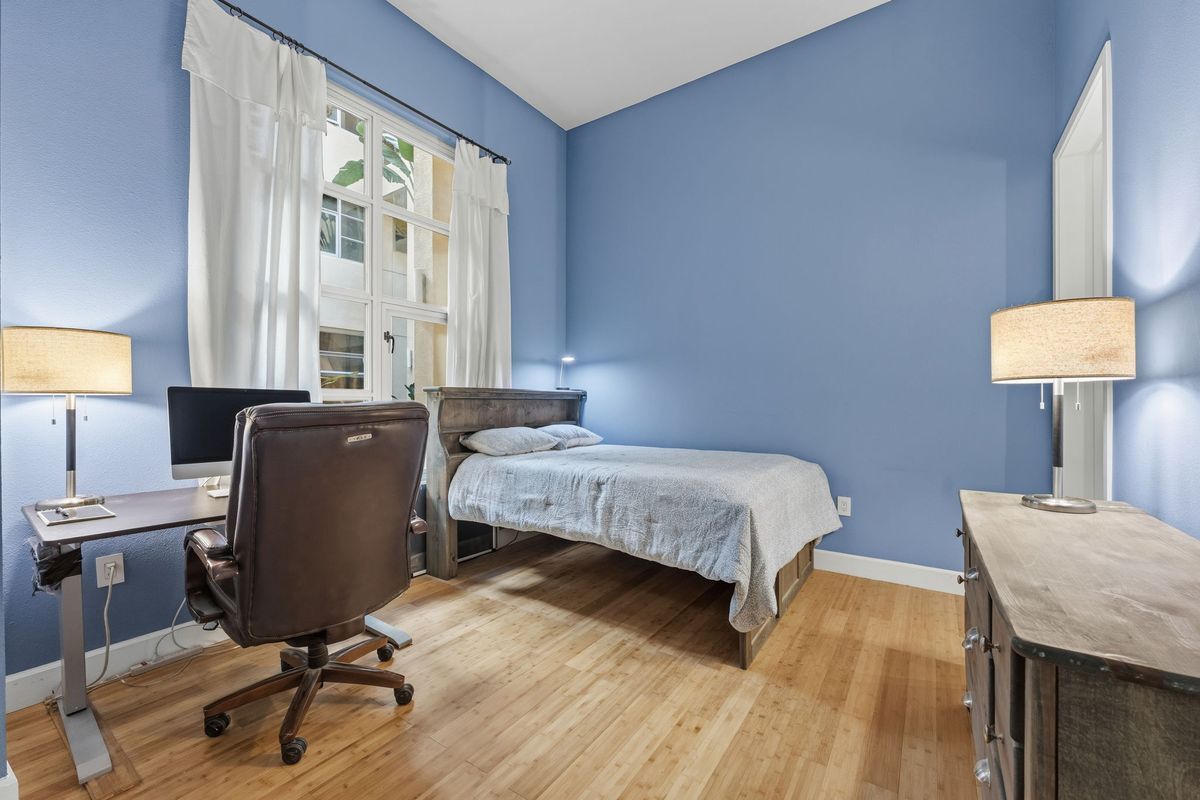 Foto del edificio - 133 The Promenade N