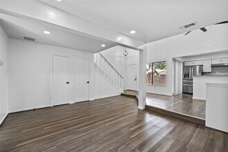 Building Photo - 13002 Greenway Chase Ct