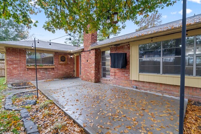 Foto del edificio - 23114 Goodfellow Dr