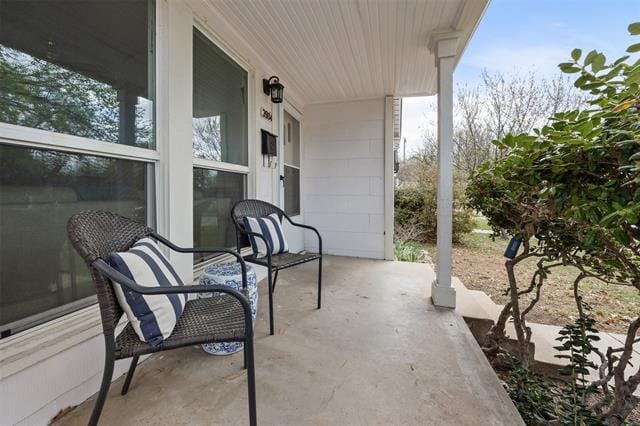 Building Photo - 3904 El Campo Ave