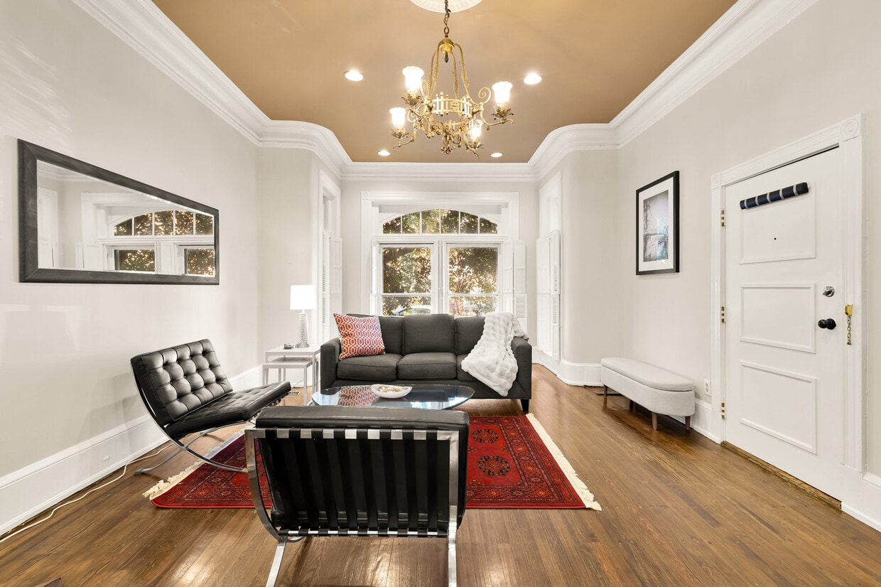 Primary Photo - 1740 R St NW