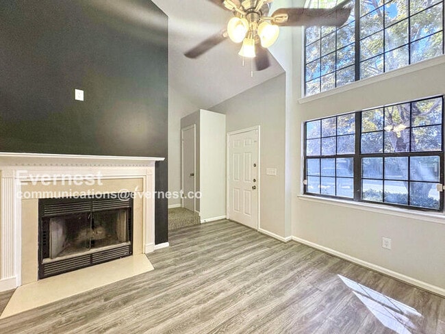 Building Photo - 1251 Magnolia Pl