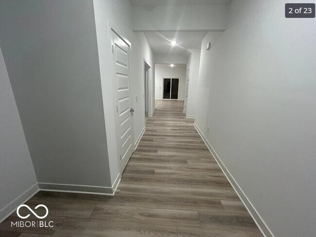 Foto del edificio - 729 Felix Dr