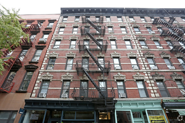 Foto del edificio - 137 Sullivan St