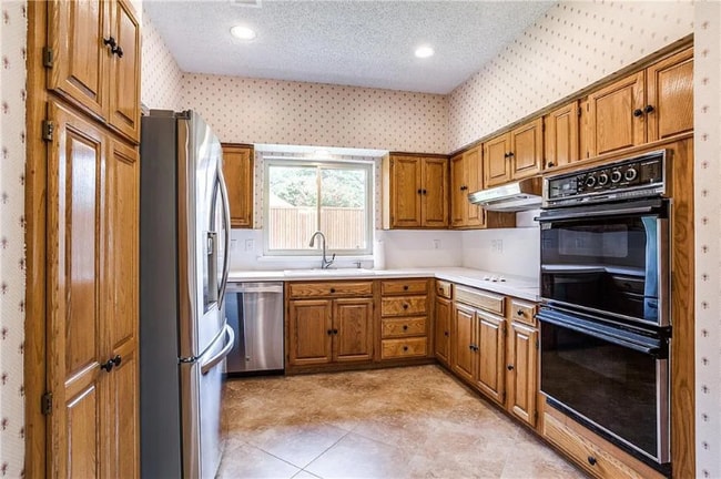 Building Photo - 1405 Ridgemoor Ln