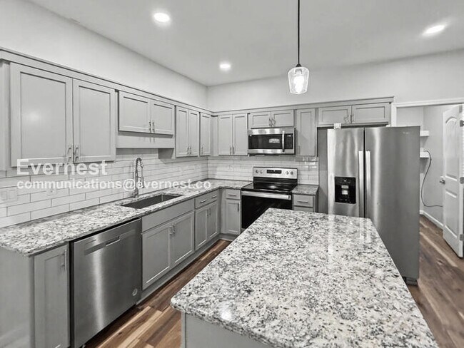 Foto del edificio - 1348 41st Street Ensley