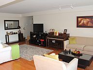 Sala de estar - 4201 Cathedral Ave NW