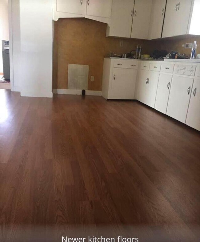 Foto del edificio - 13294 Sumpter Rd