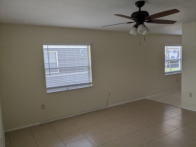 Living Room - 2808 52nd ave dr w