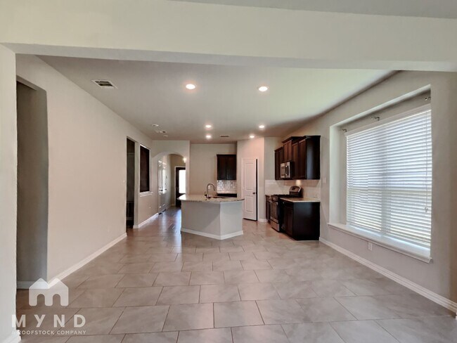 Building Photo - 13849 Bellows Path