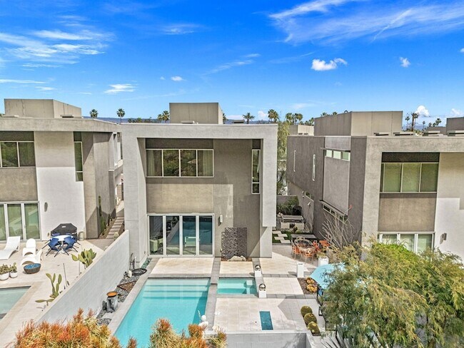 Foto del edificio - 1201 Surrey Ln