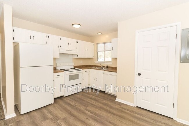 Foto del edificio - 2425 Ashmore Ave