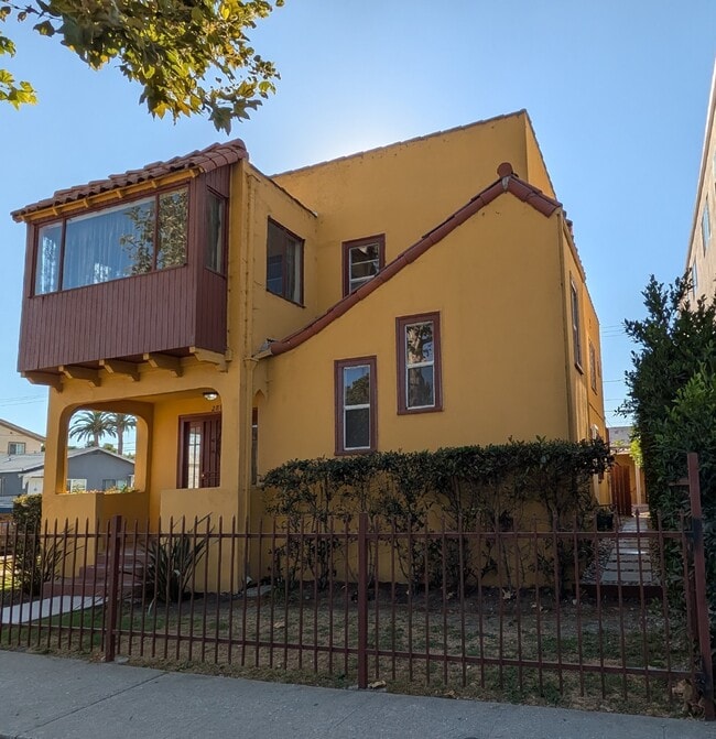 Foto del edificio - 2863 S Sycamore Ave