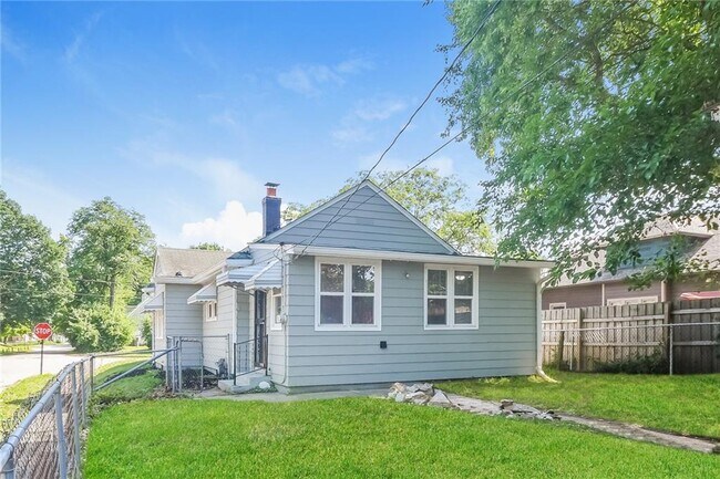 Building Photo - 1502 Edgemont Ave