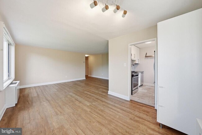 Foto del edificio - 2400 41st St NW