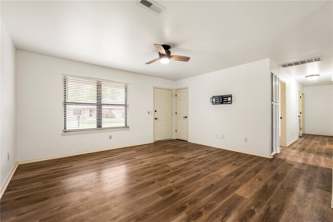 Foto del edificio - 9 Hartlepool Dr