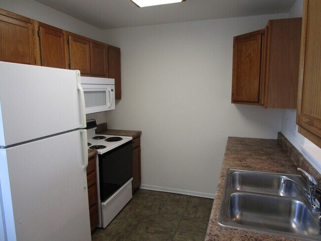 Building Photo - 3517-3519 LaMesa Dr.