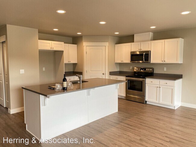 Foto del edificio - 3 br, 2 bath House - 39 S Millbrook Loop