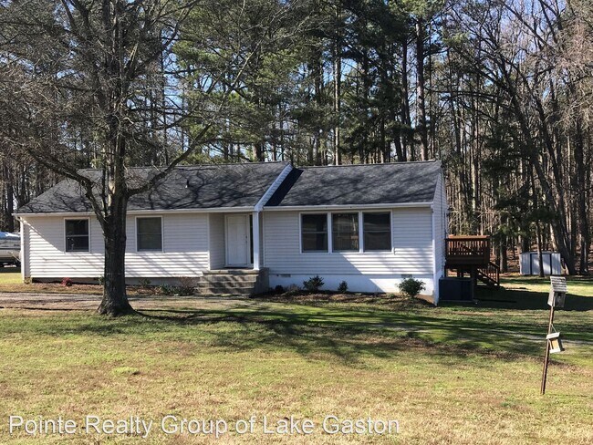 Building Photo - 3 br, 2 bath House - 42 Tucker Circle