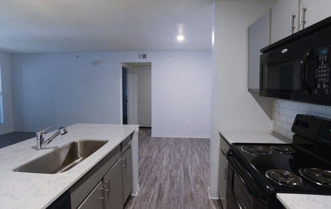 Foto del edificio - Radius at Domain|6 Weeks Free| Posted 10/2...