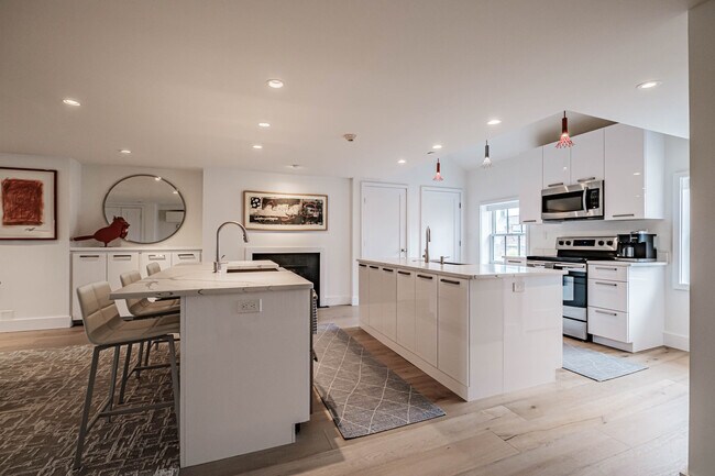 Kitchen - 106 Park St