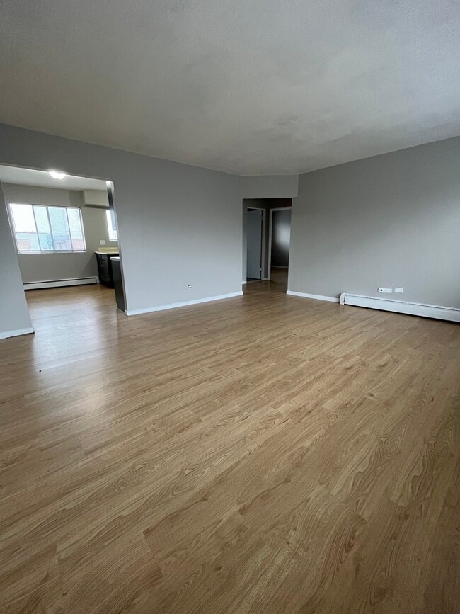 Building Photo - 2054 N 18th Ave