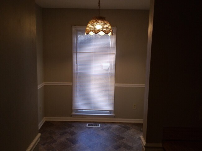 Building Photo - 1700 Village Lake Dr