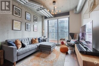 Building Photo - 138-138 Princess St