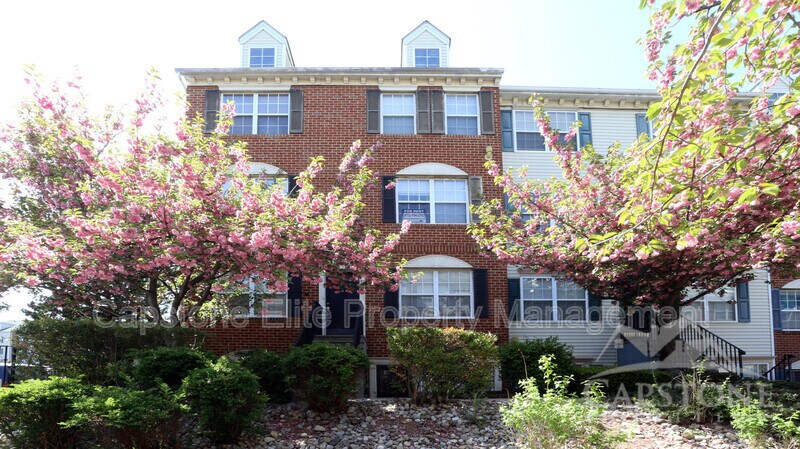 Primary Photo - Society Hill - Master Bedroom