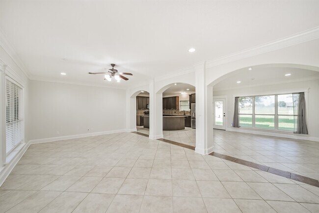 Foto del edificio - 3077 Dee's Cir