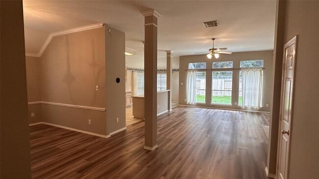 Building Photo - 3727 Parkshire Dr