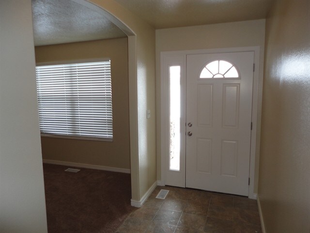 Foto del edificio - 7489 S Valley Maple Dr