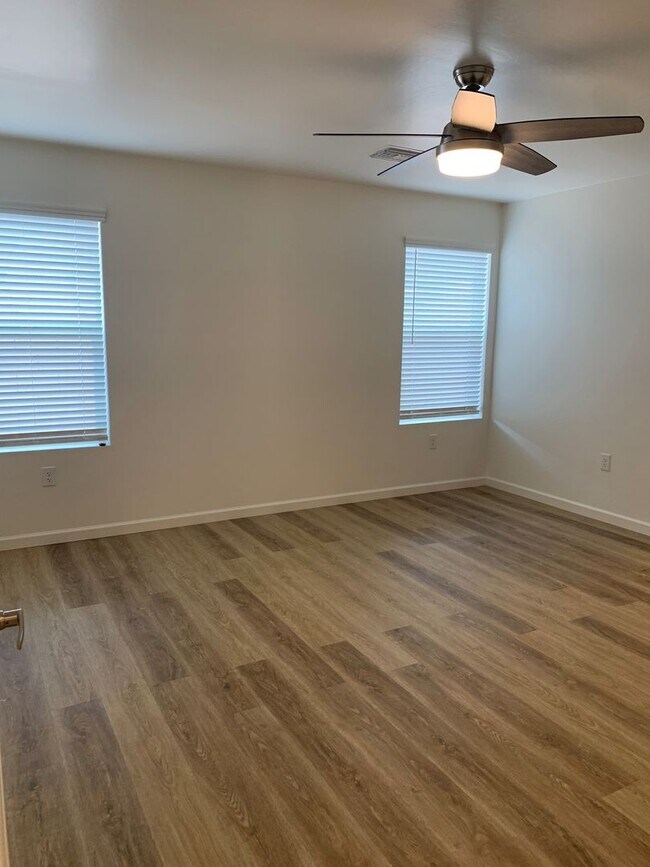 Foto del edificio - 2382 S Clovis Place-