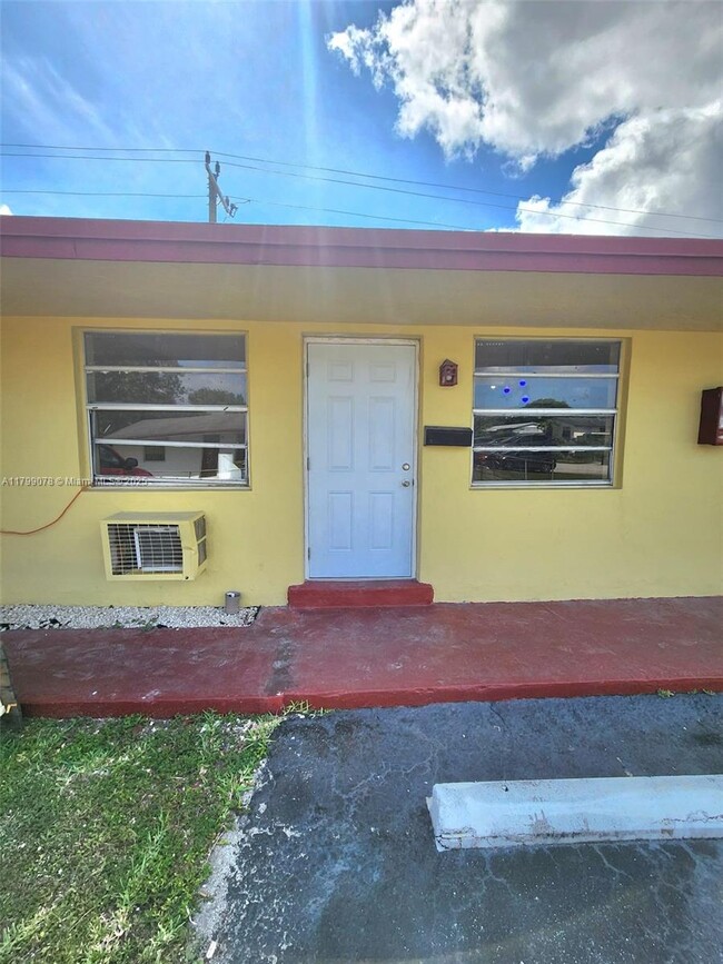 Foto del edificio - 5926 SW 26th St